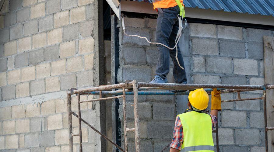 Professional residential roofers in Munday, WV